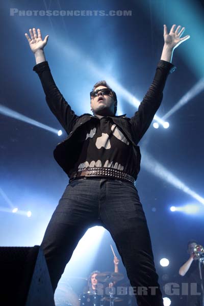 KASABIAN - 2011-11-22 - PARIS - Zenith - 